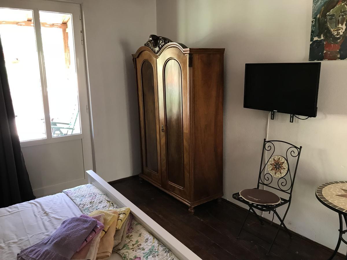 Hill House Marija Apartment Komiza Bagian luar foto